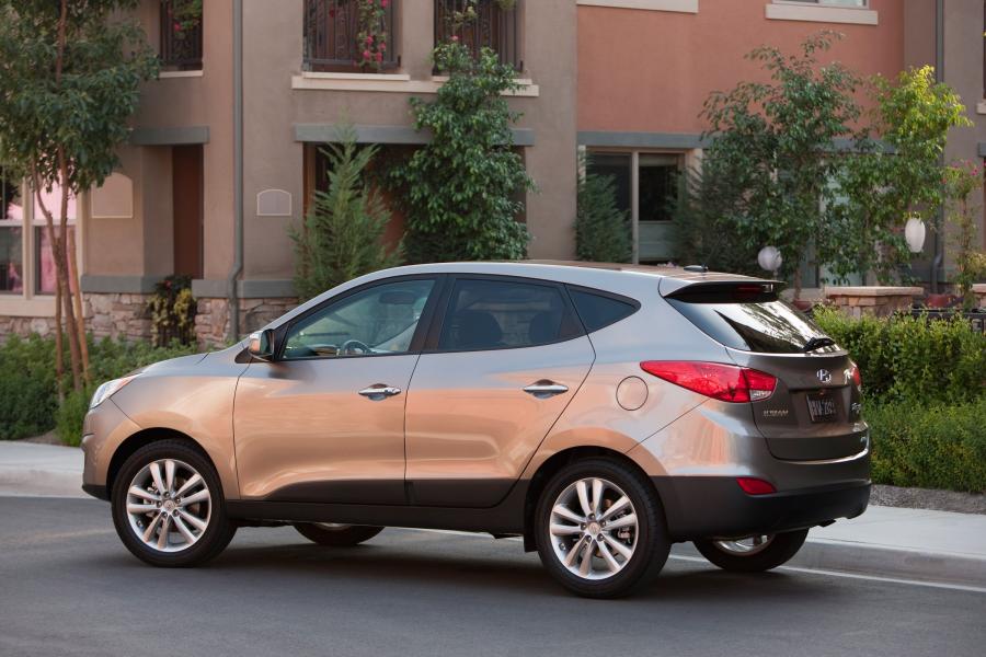  Hyundai Tucson 2010 года  (фото 7 из 18)
